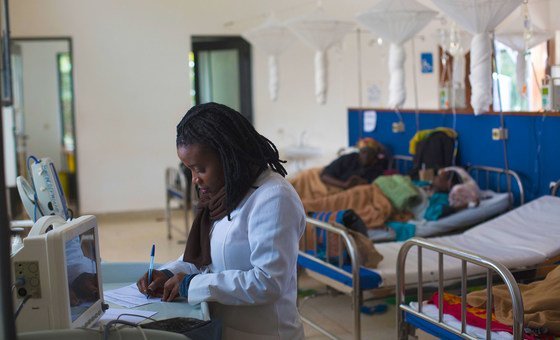 Eliminar câncer do colo do útero requer grande investimento em comunicação, diz pesquisadora brasileira